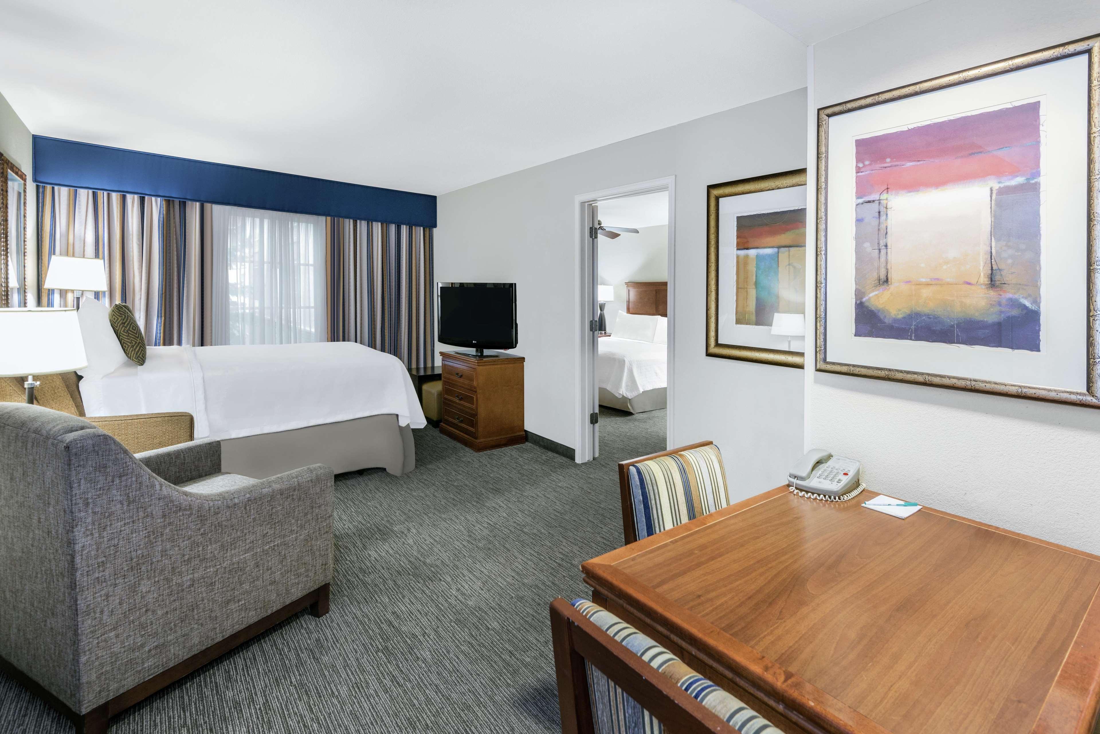 โฮมวูดสวีทบายฮิลตัน ลาเรโด แอทมอลล์เดล นอร์ทโฮเต็ล Hotel ภายนอก รูปภาพ